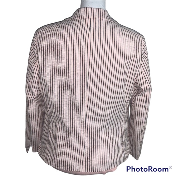 AKRIS PUNTO Seersucker Blazer, Pants and top - Picture 6 of 16